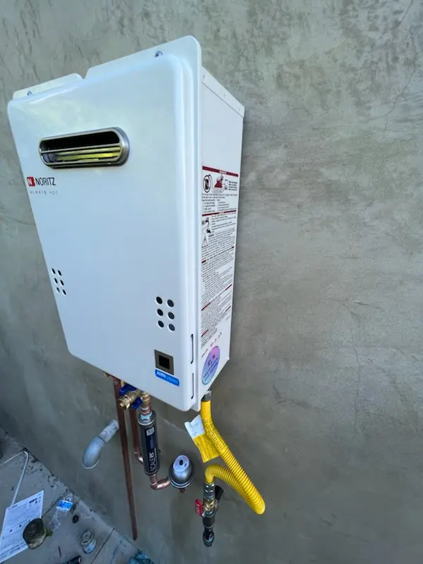 Tankless water heater installation for North Chicago homes